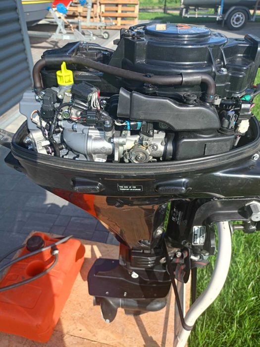 Silnik zaburtowy Suzuki DF 20 A