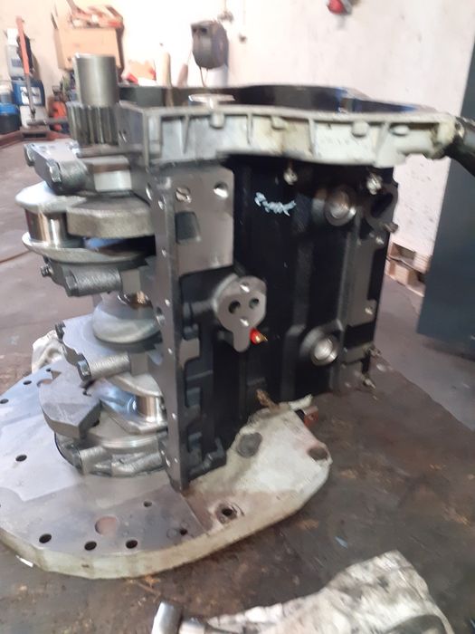 silnik po remoncie mf255 ursus3512