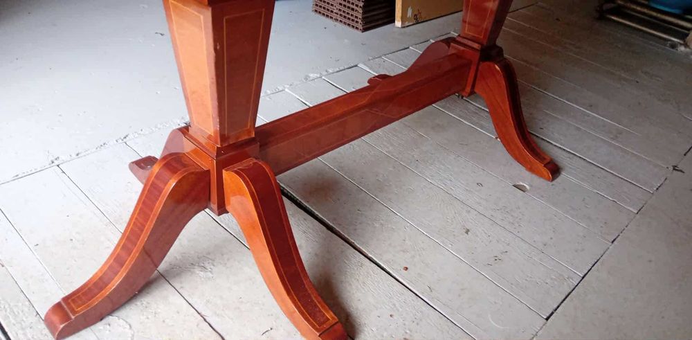 Stół 170/240x90 z krzesłami.