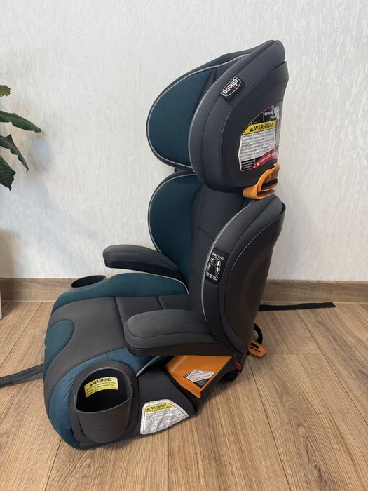 Дитяче автокрісло Chicco KidFit 2-в-1 15-36 кг
