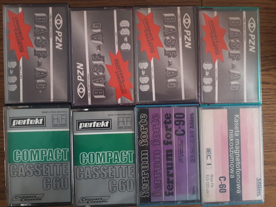 Stare kasety magnetofonowe 8 szt