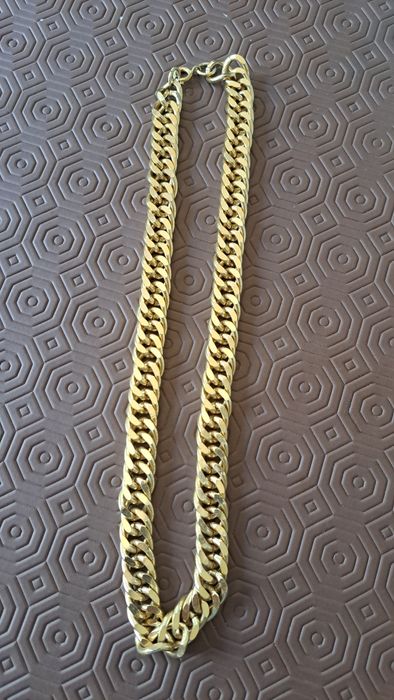 Colares  para desocupar = tudo 5€