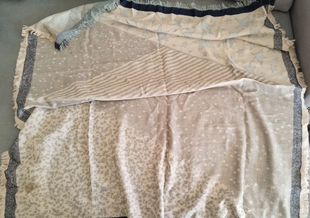 Szalik damski, wielki.