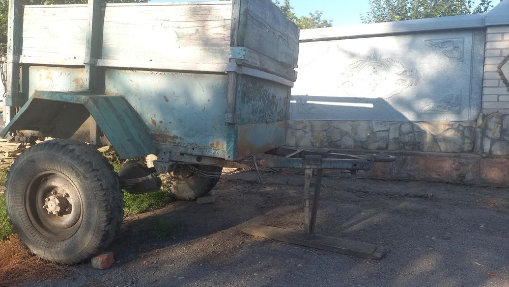 Причіп автомобільний