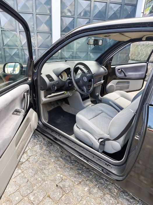 VW Lupo 1.0 — Económico e Fiável