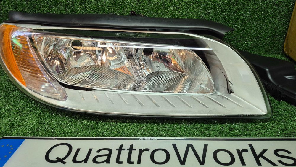 Otica Farol Direito Volvo V70 XC70 S80 Ref. 20-11949-15-2 NOVO