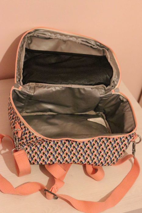 Conjunto da Kipling, mochila + estojo + lancheira térmica