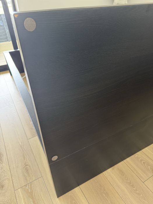 Estrutura de cama IKEA Malm com estrado