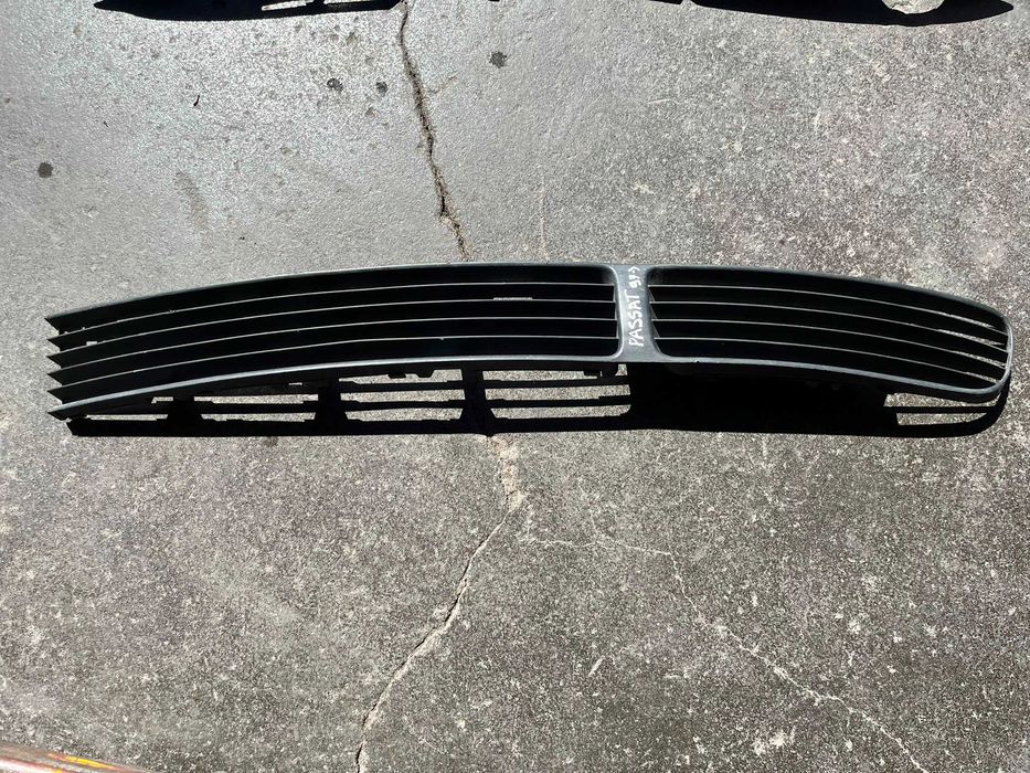 Vw Passat B5 - Friso Grelha Para Choques Frente - G217