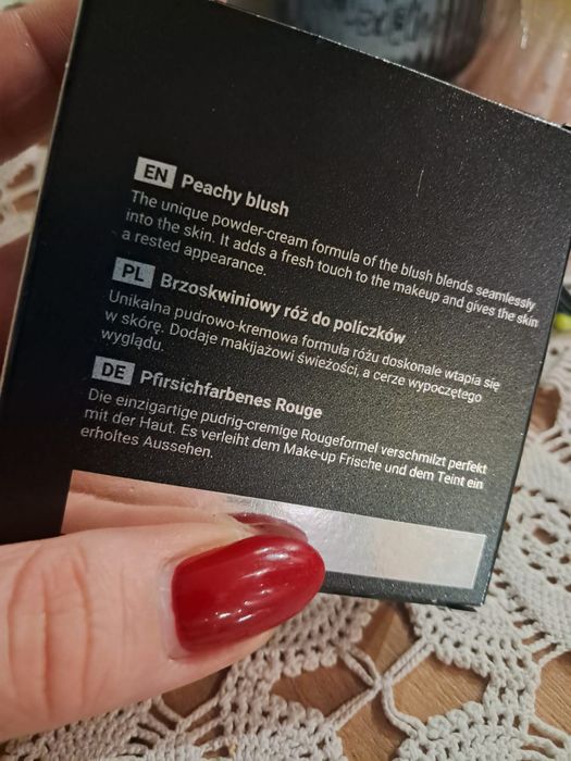 Róż do policzków swederm Peachy blush nowy brzoskwiniowy