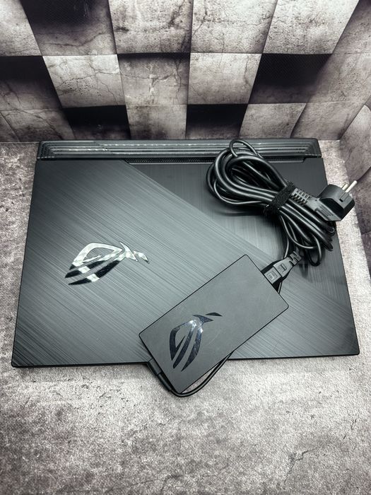 Ігровий ноутбук rog strix g531t