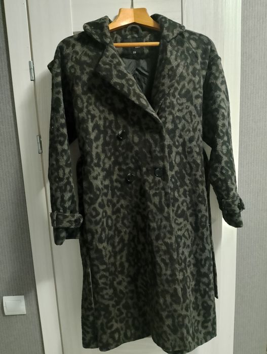 Продам пальто осінь-зима