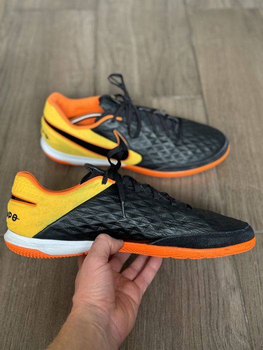 Nike React Legend 8 Pro IC AT6134-008