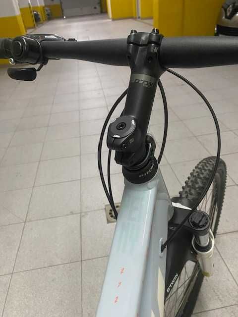 Bicicleta KTM Penny Lane estado de nova