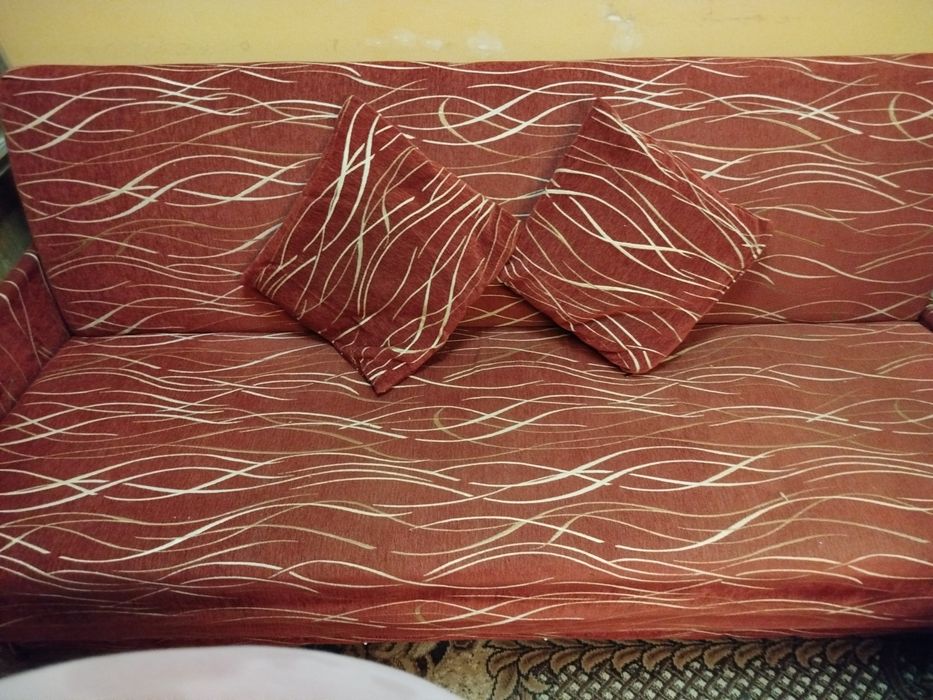 Oddam za darmo  kanapę w dobrym stanie