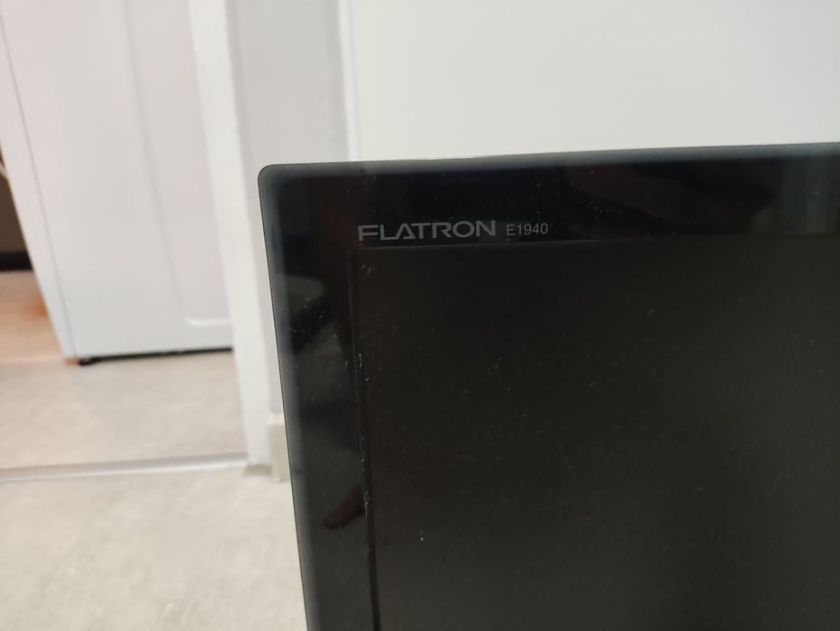 Monitor 17" Flatron E1940s