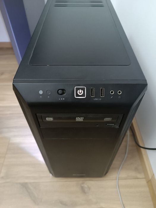 Komputer stacjonarny
