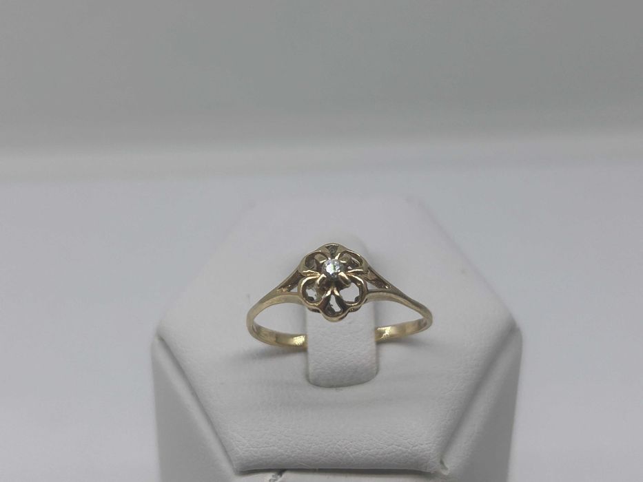 Złoty pierścionek p.585 / 1.21g / r. 16