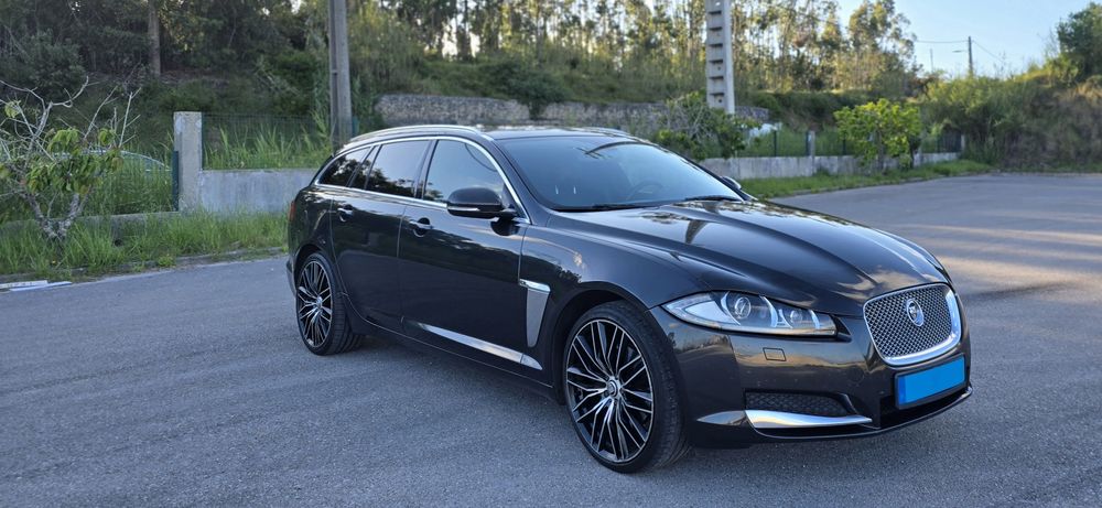 Jaguar XF 2.2 automática motor PSA baixo valor de manutenção