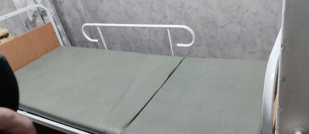 Продам медицинскую кравать.