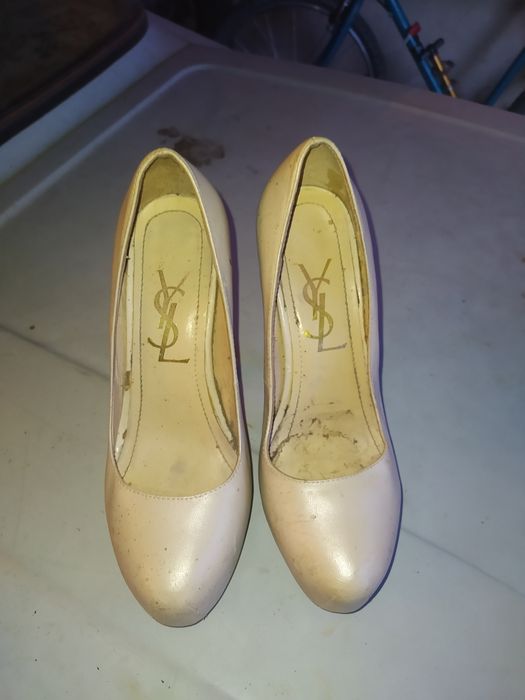 Жіночі туфлі   Yves Saint Laurent. Ів Сен-Лоран.