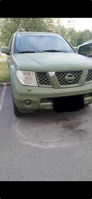 Nissan Pathfinder, 2005