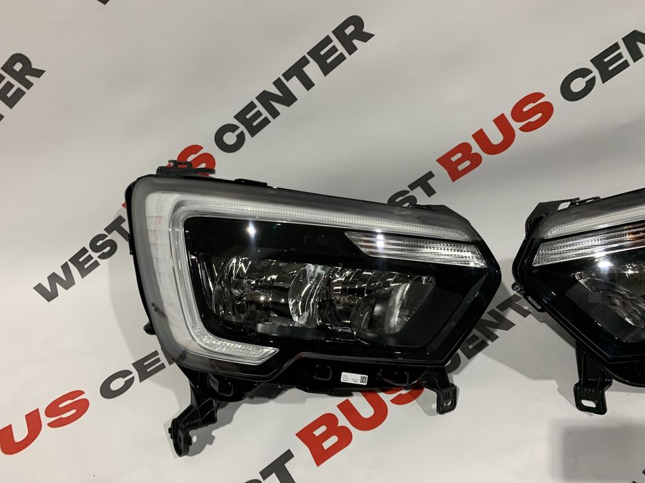 НОВА ОРИГІНАЛ Фара передня Renault Master 3 Рено Мастер 4 2019-