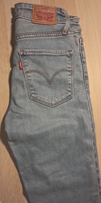Jeans Levi's 721 High Rise Skinny W26