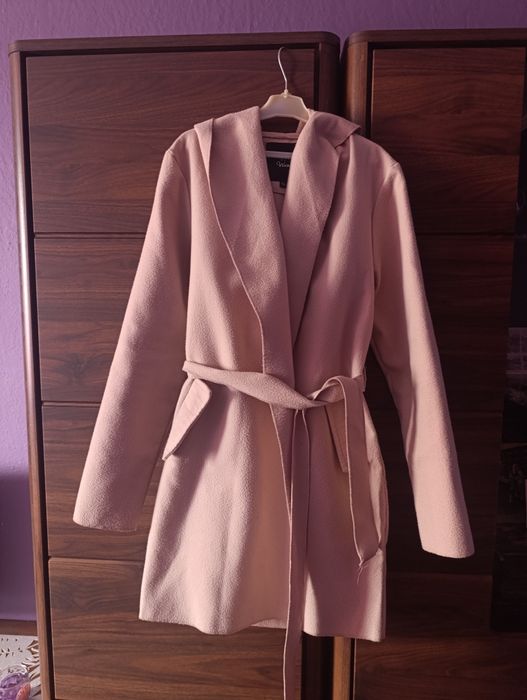 Beżowy płaszcz z kapturem Gate