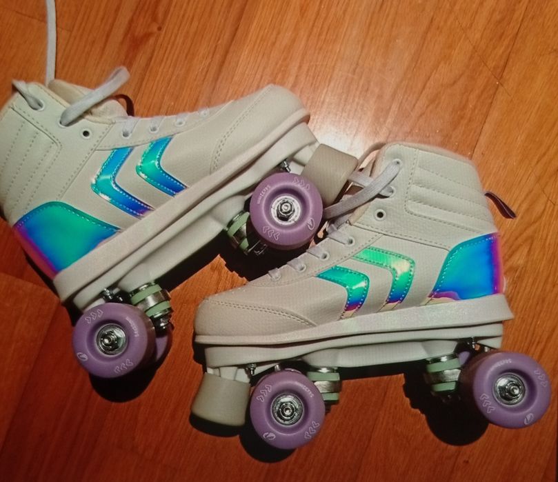 Patins 4 rodas novos