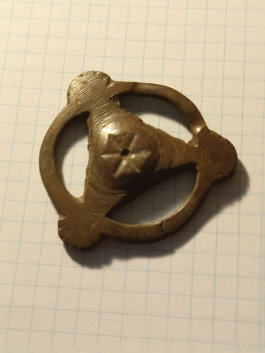 Старовинний знак УСРР друг дітей