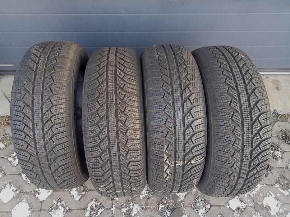 Opony zimowe komplet 4szt 215/65/17 8mm