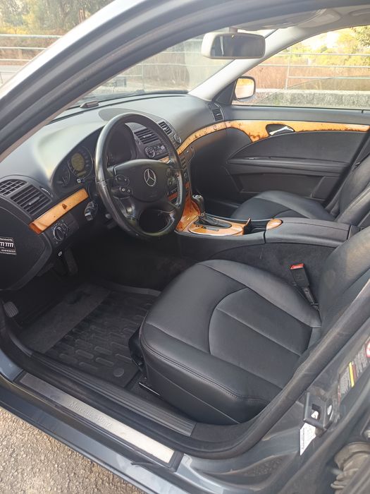 Mercedes e220 automática