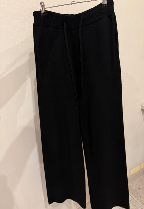 Костюм чорний (кофта на замку та штани)