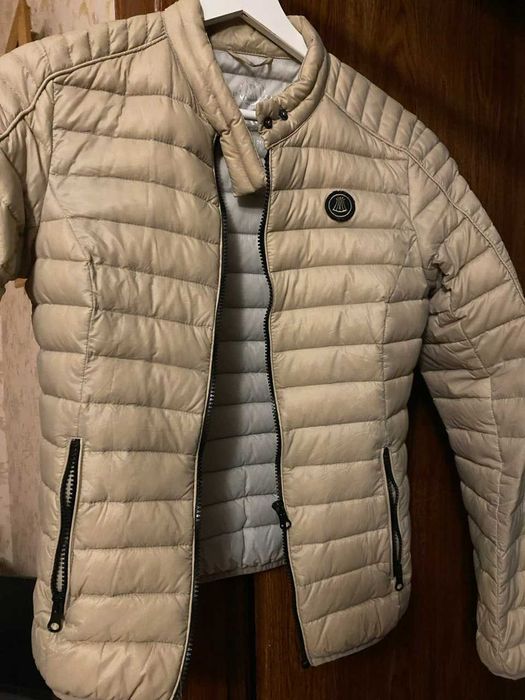 куртка пуховик жіноча, р.44