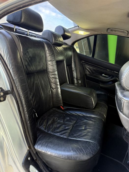 Хорошая BMW E39 Газ-Бензин