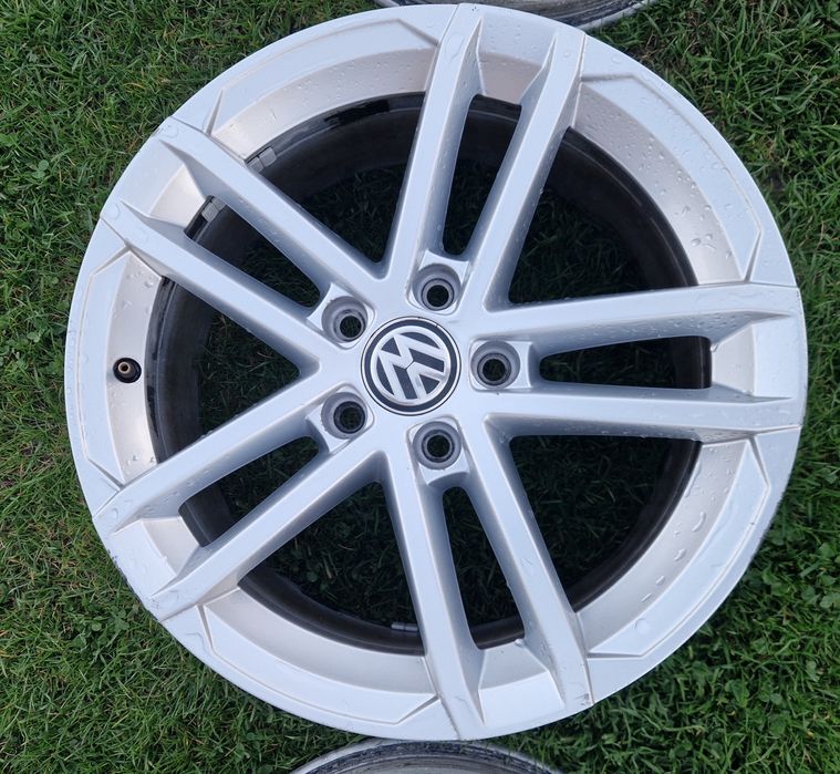 Alufelgi Golf GTD 17 5x112 et49 57.1