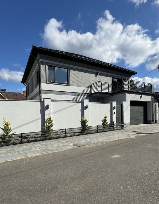 Новый дом с ремонтом! Фонтан море и Аркадия рядом!