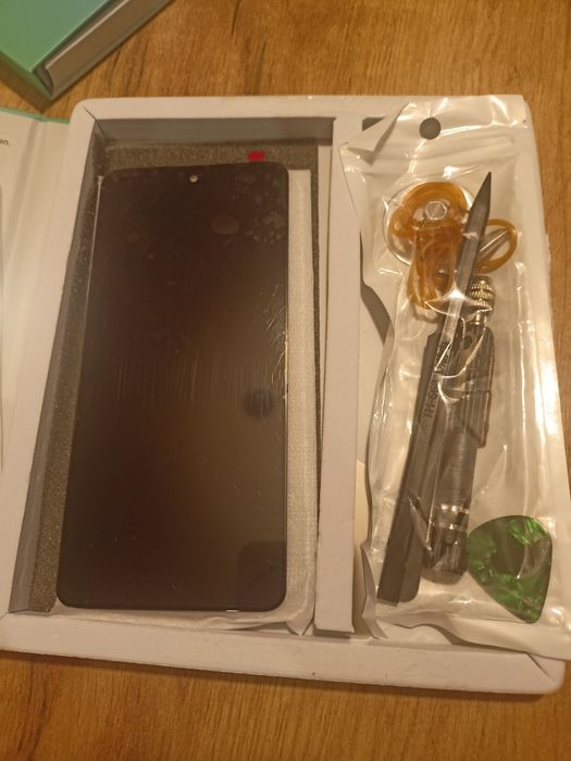 Zestawy naprawcze do telefonów