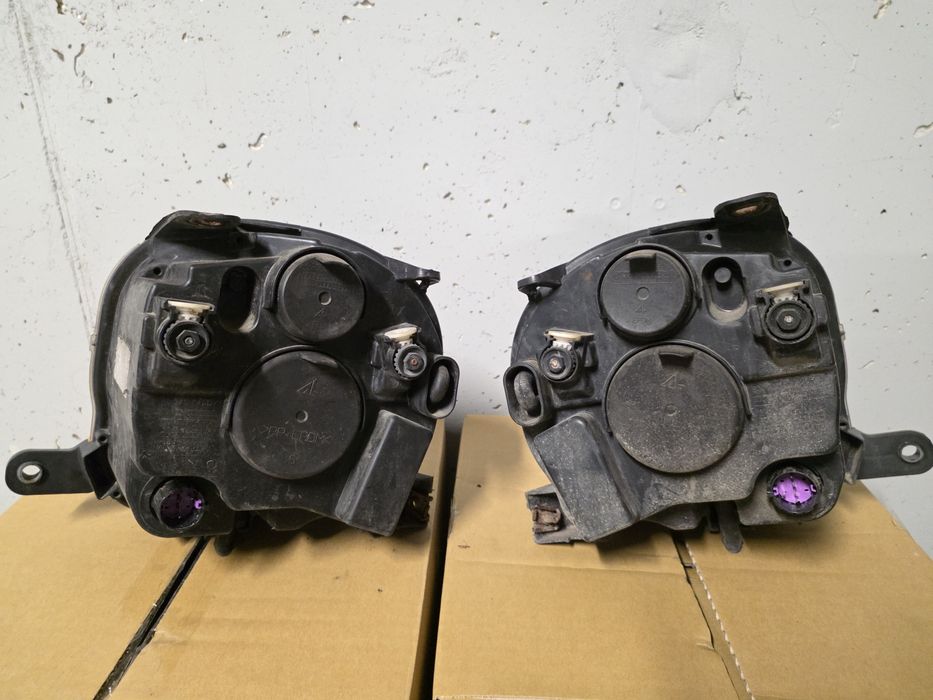 Lampy przednie przód FIAT 500 lewa prawa kpl

Lampy przednie przód FI