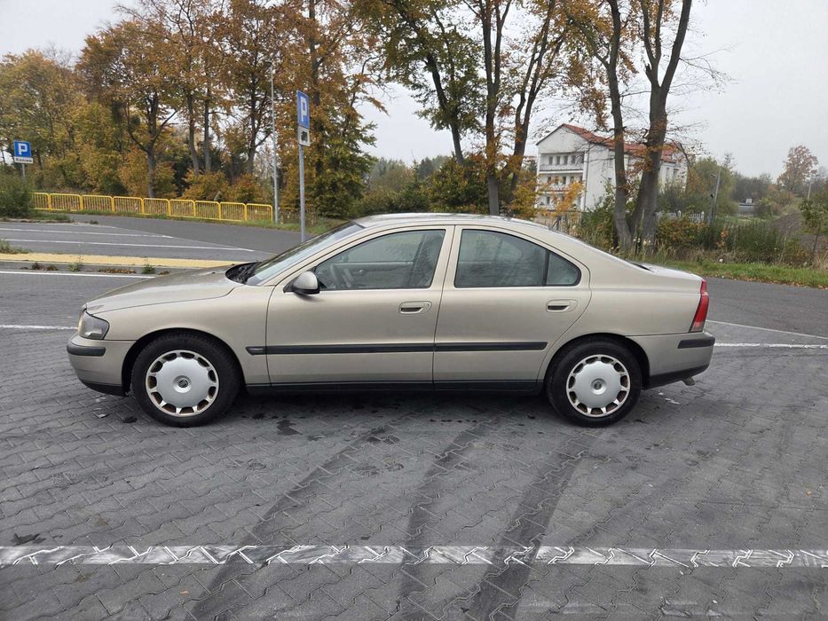 Volvo S60 2.4D D5 automat 2002