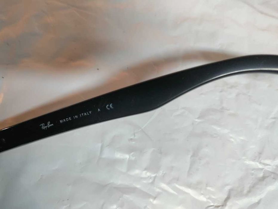 Armações em massa Ray-Ban, modelo Boyfriend