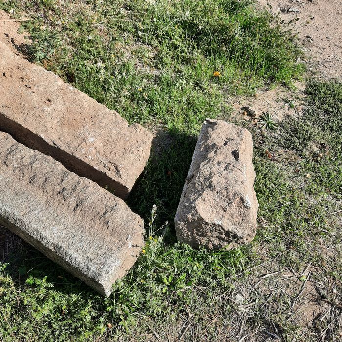 Віддамо гранітні, бордюрні блоки