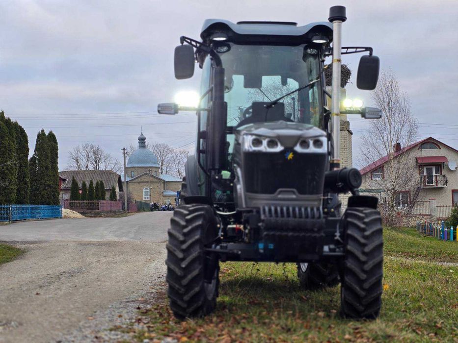 Мінітрактор трактор із заводською кабіною СКАУТ ТЕ-504СRX євронавіска