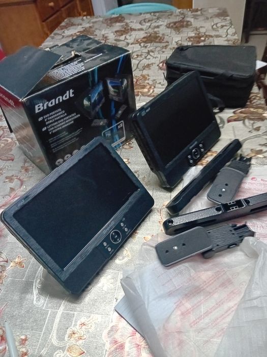 Televisão de carro de cedesse