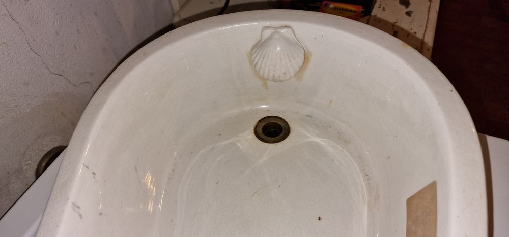 Bidé antigo em louça