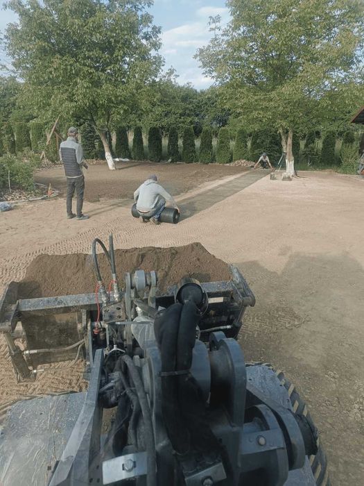 glebogryzarka separacyjna, niwelacja terenu, zakładanie trawników,