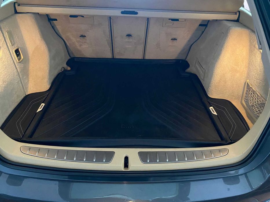 BMW 318d Touring Automática | NACIONAL | 1 Dono | Full Pele