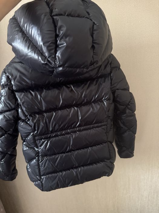 Дитяча куртка бренду Moncler