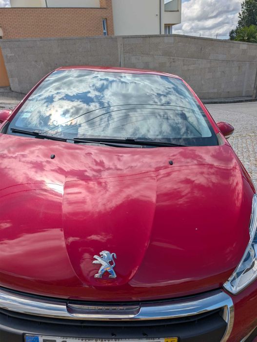 Peugeot 208 — fotografia 9